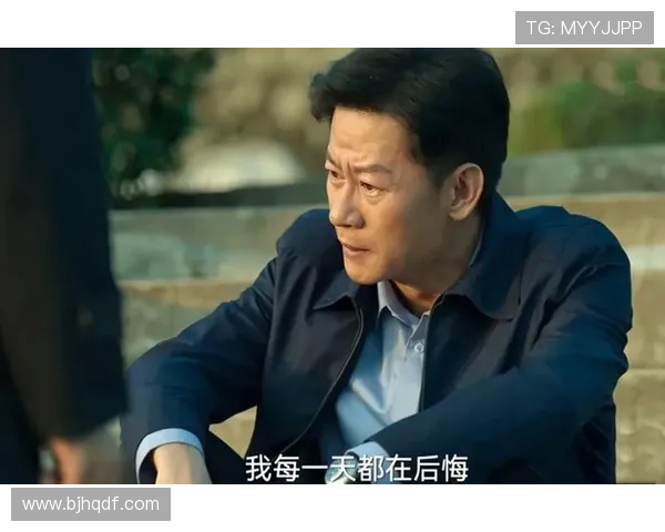 《独狼》：当孤胆英雄的荣耀与孤独交织，一部让你热血沸腾的硬汉史诗